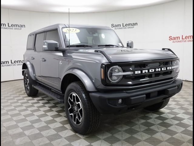 2023 Ford Bronco Outer Banks