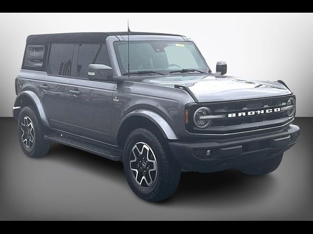 2023 Ford Bronco Outer Banks