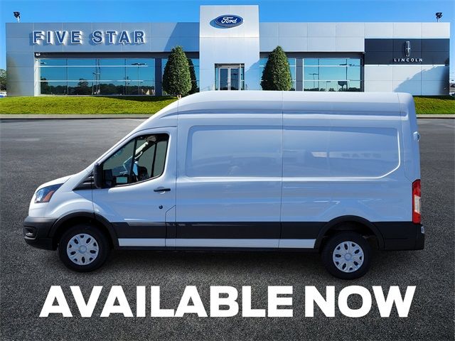 2023 Ford E-Transit Base