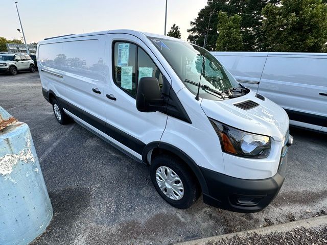 2023 Ford E-Transit Base