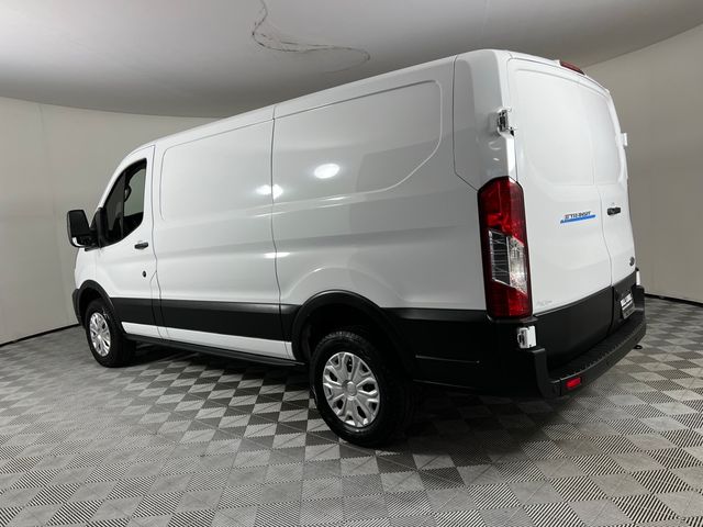 2023 Ford E-Transit Base