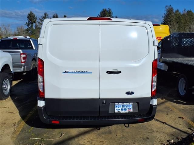2023 Ford E-Transit Base
