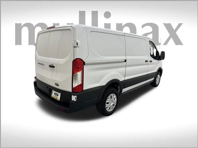 2023 Ford E-Transit Base