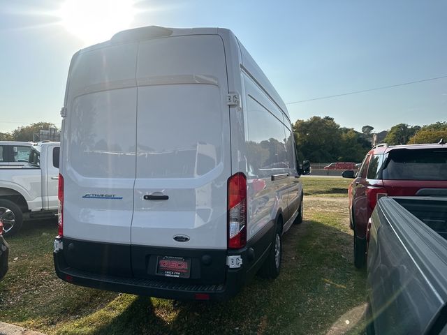 2023 Ford E-Transit Base