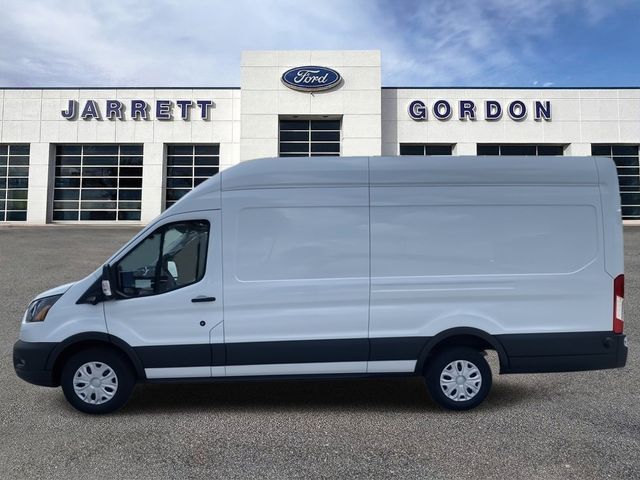 2023 Ford E-Transit Base