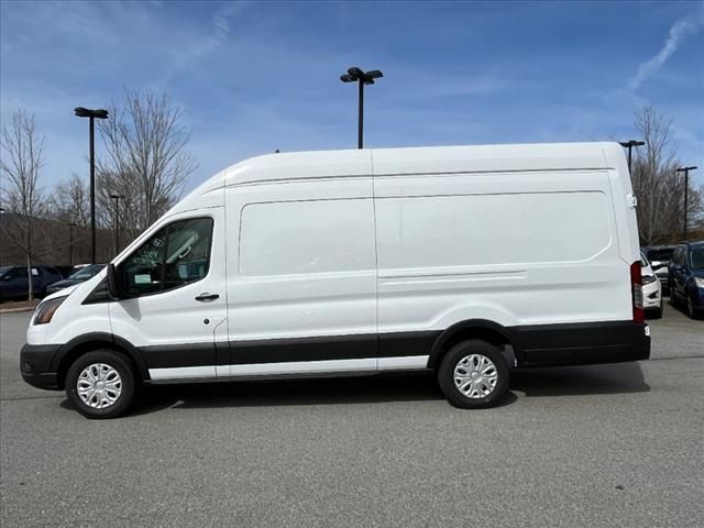 2023 Ford E-Transit Base