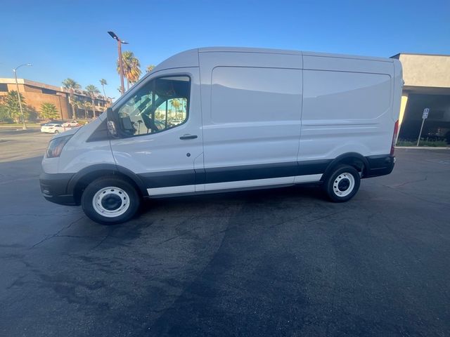 2023 Ford E-Transit Base