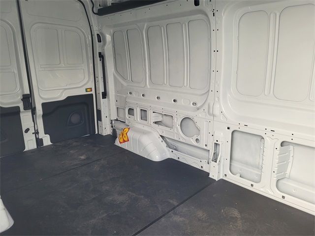 2023 Ford E-Transit Base