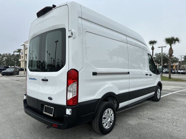 2023 Ford E-Transit Base