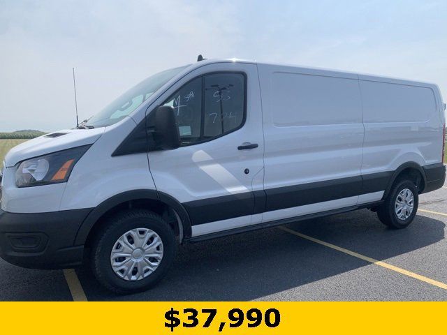 2023 Ford E-Transit Base