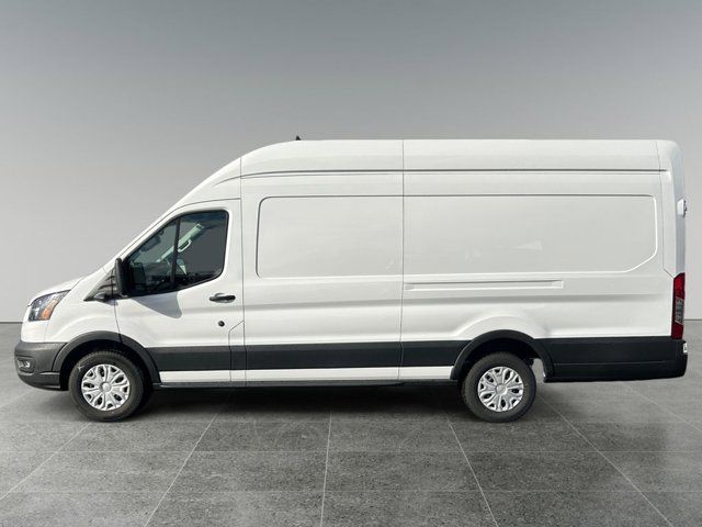 2023 Ford E-Transit Base