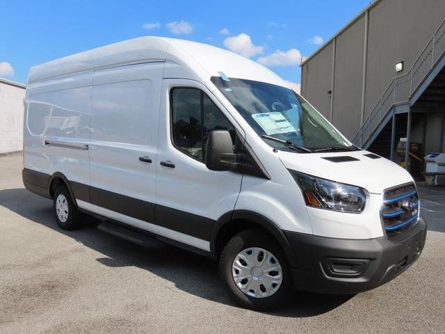 2023 Ford E-Transit Base