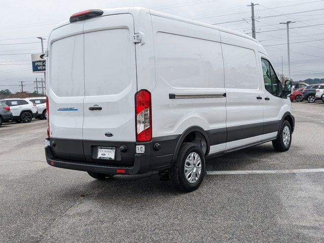 2023 Ford E-Transit Base