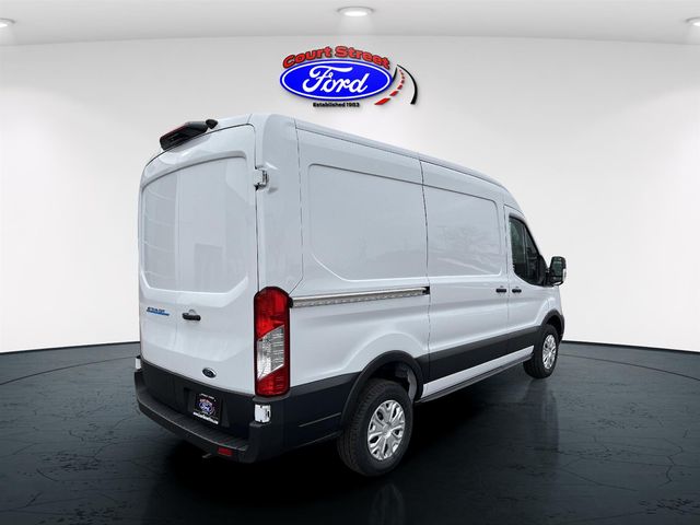 2023 Ford E-Transit Base