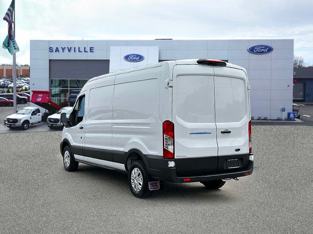 2023 Ford E-Transit Base