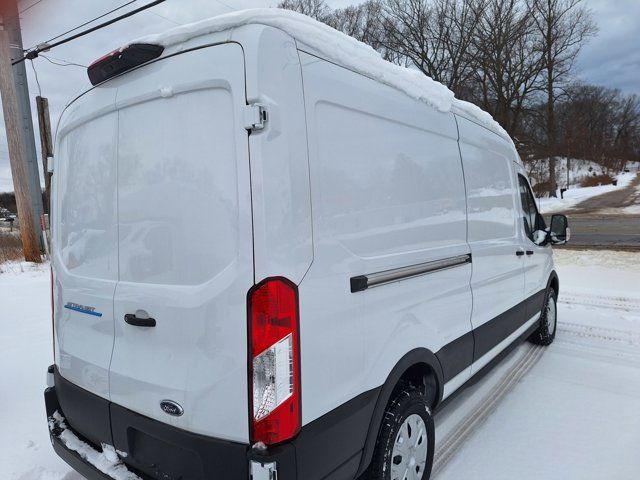 2023 Ford E-Transit Base