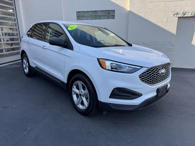 2023 Ford Edge SE