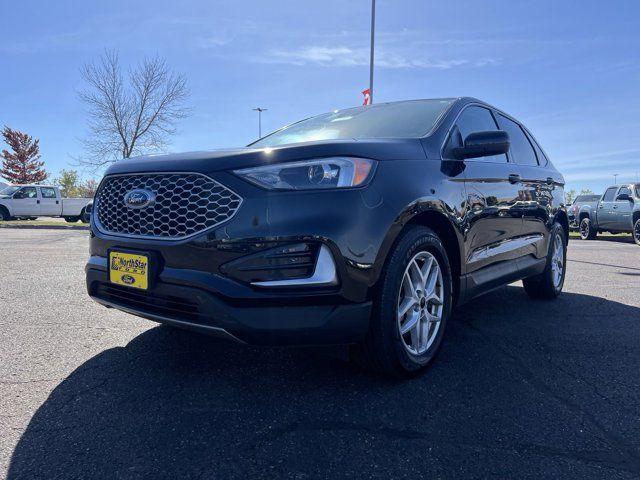 2023 Ford Edge 