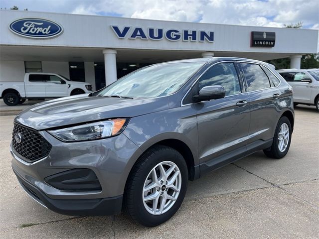 2023 Ford Edge 