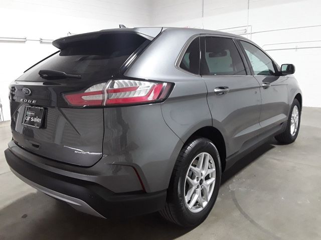 2023 Ford Edge 