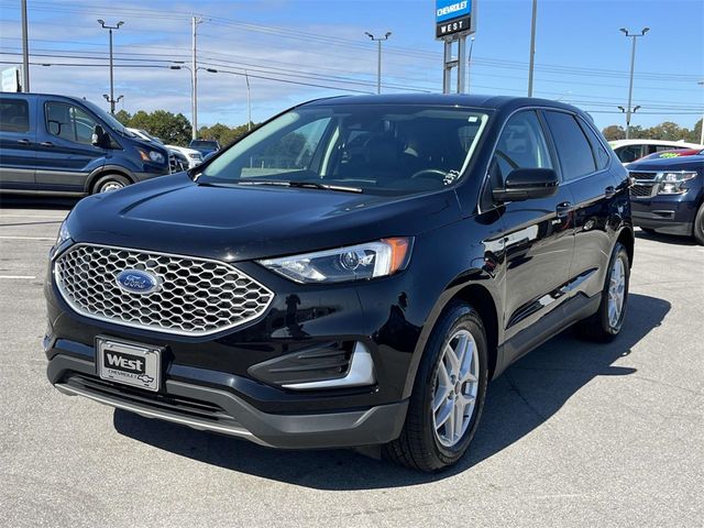 2023 Ford Edge 