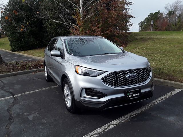 2023 Ford Edge 