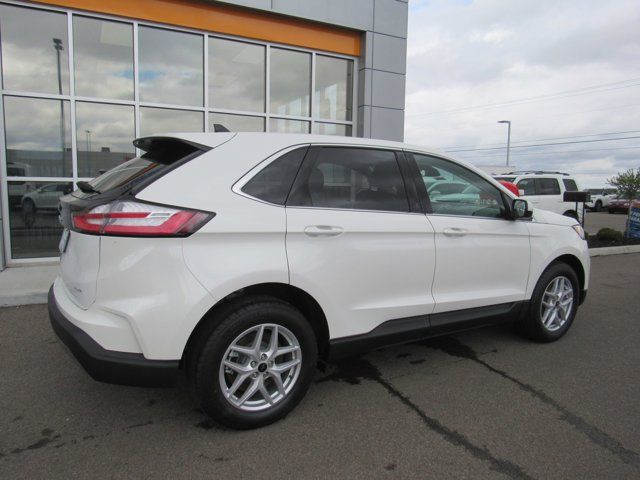 2023 Ford Edge 