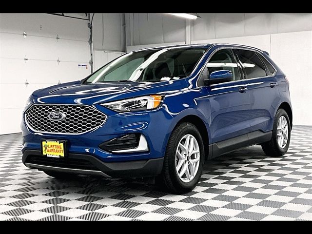 2023 Ford Edge 