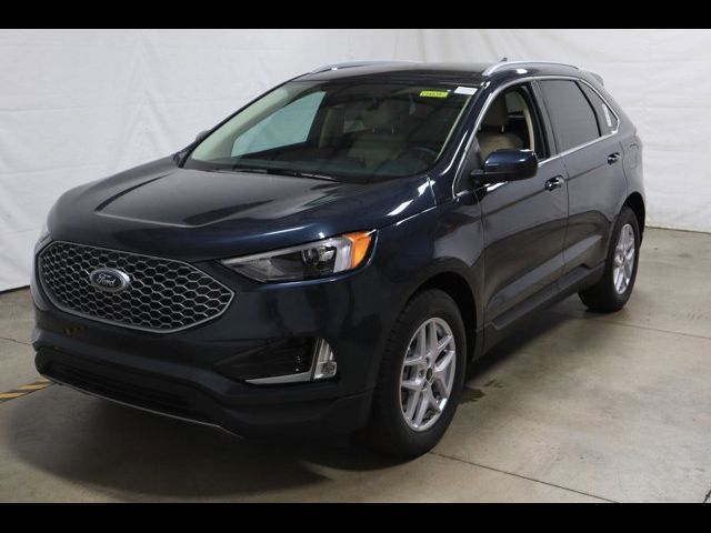 2023 Ford Edge 