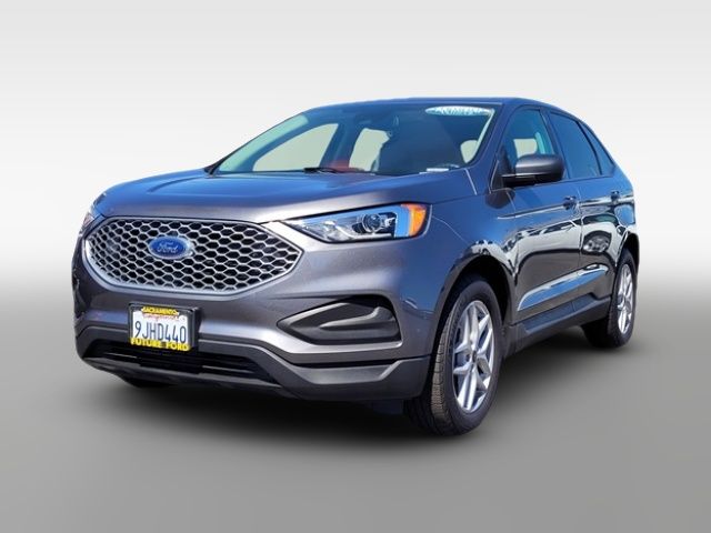 2023 Ford Edge SE