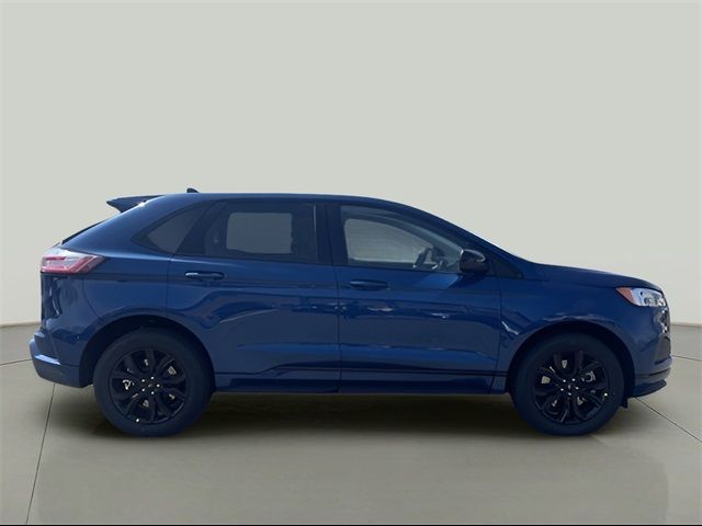 2023 Ford Edge SE