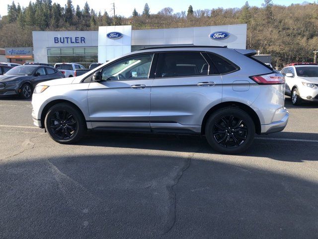 2023 Ford Edge SE