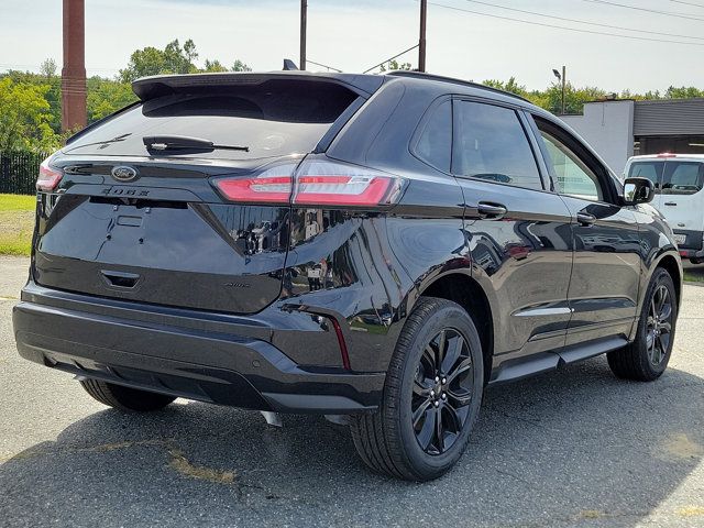 2023 Ford Edge SE