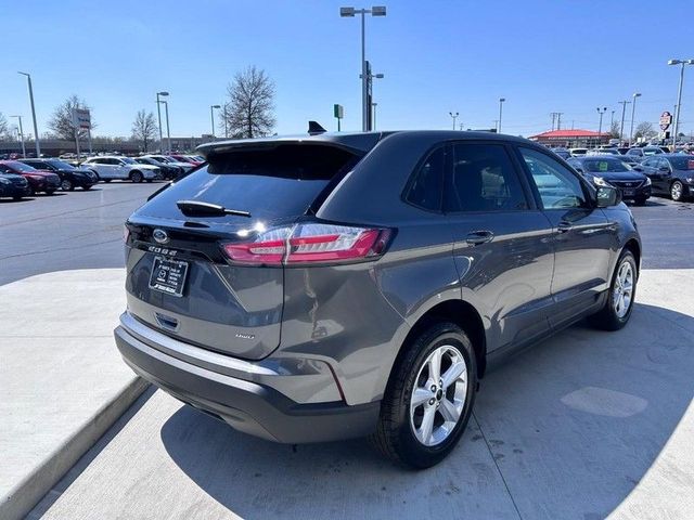 2023 Ford Edge SE