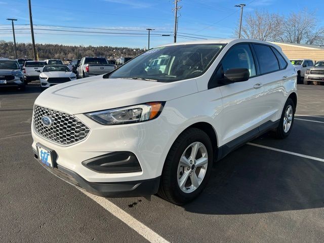 2023 Ford Edge SE