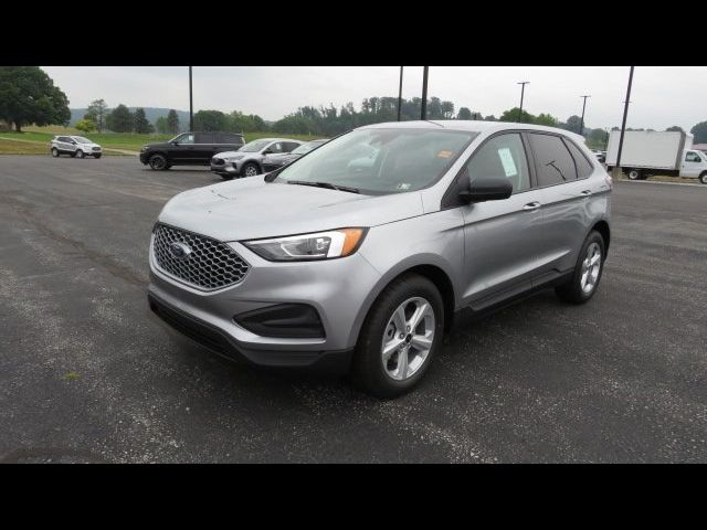 2023 Ford Edge SE