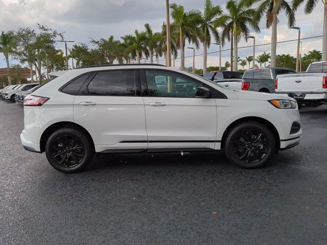 2023 Ford Edge SE