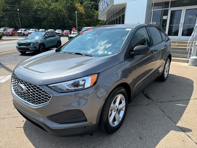 2023 Ford Edge SE