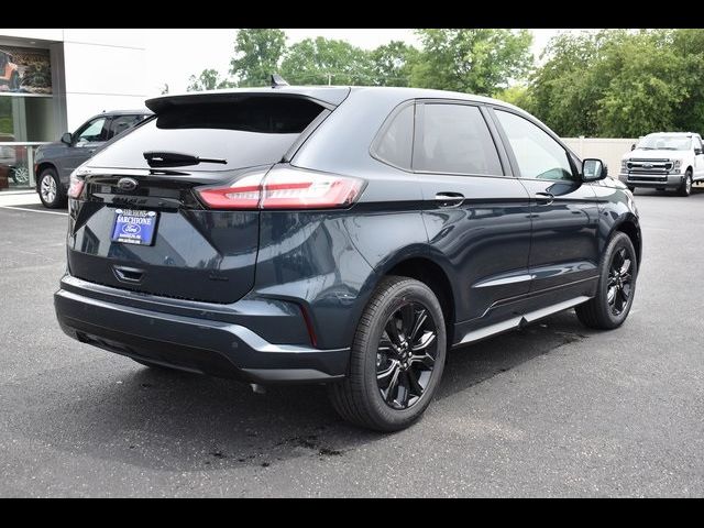 2023 Ford Edge SE