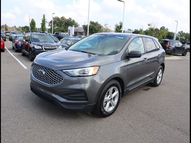 2023 Ford Edge SE