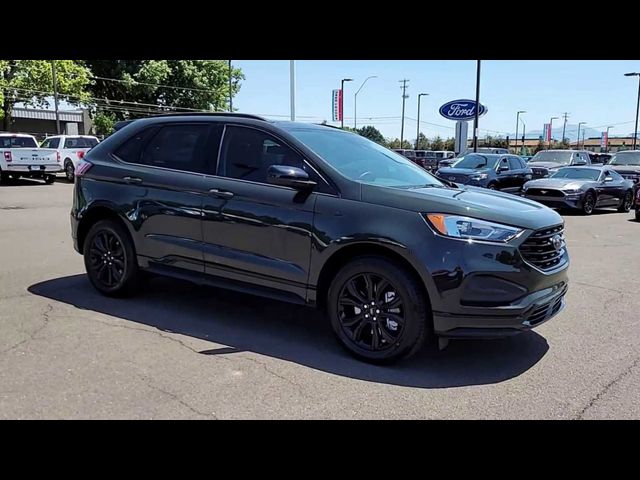 2023 Ford Edge SE