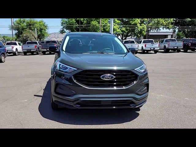 2023 Ford Edge SE