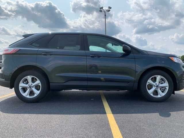 2023 Ford Edge SE