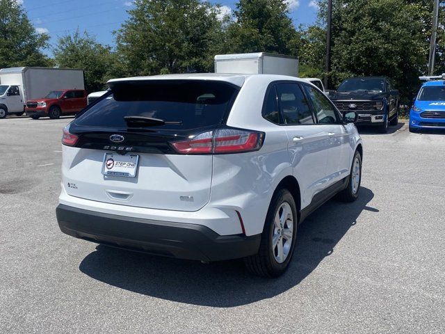 2023 Ford Edge SE