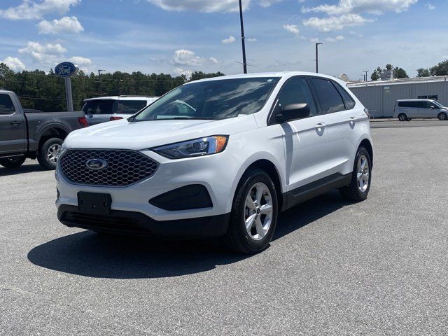 2023 Ford Edge SE