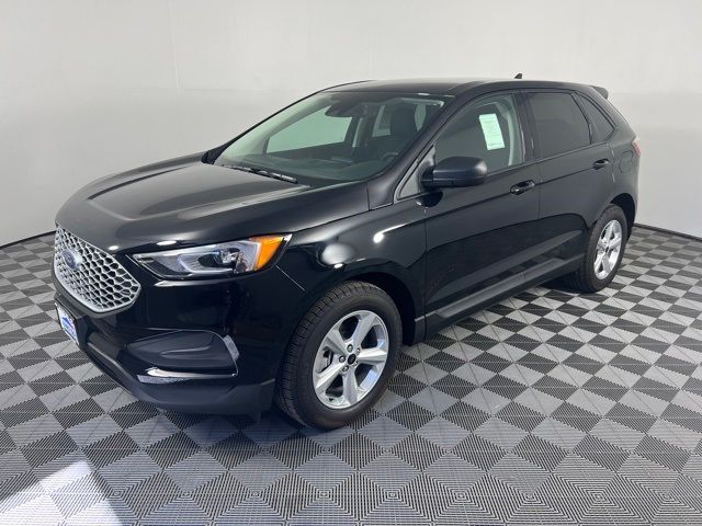 2023 Ford Edge SE