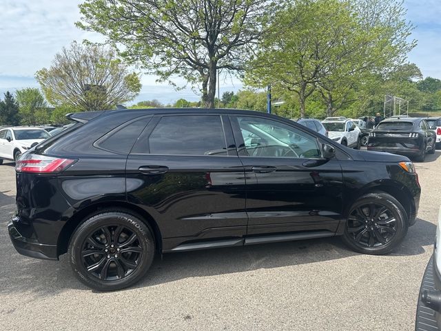 2023 Ford Edge SE