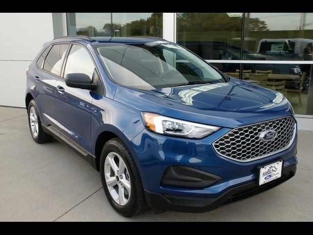 2023 Ford Edge SE