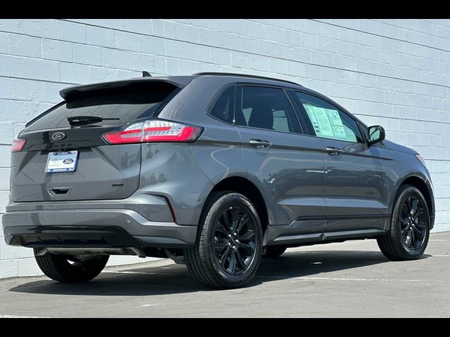 2023 Ford Edge SE