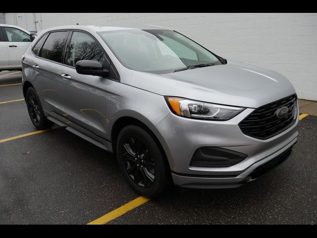 2023 Ford Edge SE